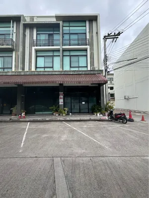 A4MG2202 ให้เช่าสำนักงาน Office 3 ชั้น 2 คูหา   4 ห้องนอน 6 ห้องน้ำ 1 ห้องรับแขก 1 ห้องครัว   ให้เช่าราคา  60,000 บาทต่อเดือน  ขนาดที่ดิน  40   ตรว.    