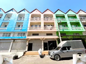MRT ตลาดบางใหญ่ เซนทรัลเวสเกต ให้เช่าอาคารพาณิชย์ 3 ชั้น 19ตรว. 210ตรม3นอน 2น้ำ 