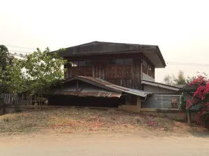 ขาย บ้านพักอาศัยครึ่งตึกครึ่งไม้ 2 ชั้น ต.สันโค้ง อ.ดอกคำใต้ จ.พะเยา  PAP3-0571