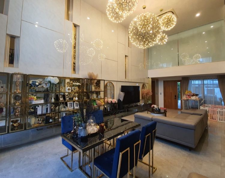 ขายบ้านทาวน์โฮมหรู 3.5 ชั้น  ใจกลางลาดพร้าว-โชคชัย4 โครงการ Glam by, ภาพที่ 4