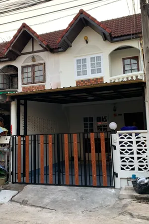 ขาย!! ทาวน์เฮ้าส์ 2 ห้องนอน ในโครงการ หมู่บ้านสำเร็จวิลล์ 2