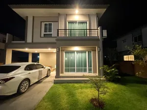 The plant เทพกษัตย์ตรี-ถลาง (The Plant Thepkasattri-Thalang)