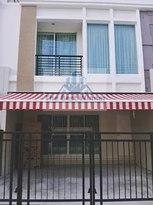 ให้เช่า ทาวน์โฮม 2 ชั้น บ้านกลางเมือง เอสเซ้นส์ อ่อนนุช – วงแหวน พร้อมเฟอร์นิเจอร์ แขวงลาดกระบัง เขตลาดกระบัง กรุงเทพมหานคร