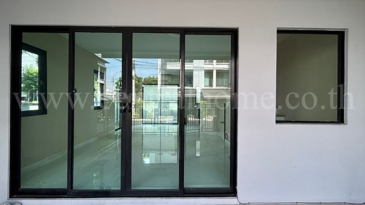 ทาวน์โฮม 3 ชั้น บ้านกลางเมือง รัตนาธิเบศร์ หลังมุม, ภาพที่ 4