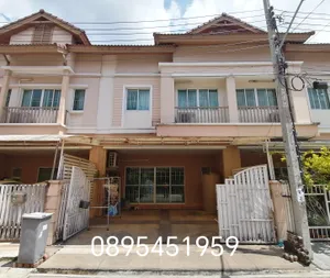 ขาย ทาวน์โฮม ในโครงการ ปริญลักษณ์ สามัคคี ตำบลท่าทราย อำเภอเมืองนนทบุรี จังหวัดนนทบุรี