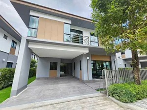 For rent!!  Detached house Baan Lumpini Suan Luang Rama9 