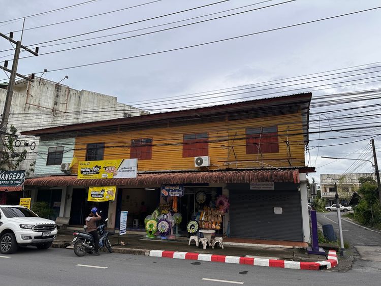 🔥 ขายด่วนไฟลุกท่วม 🔥 ตึกแถว 4 คูหากลางเมือง 580 ตรม, ภาพที่ 4