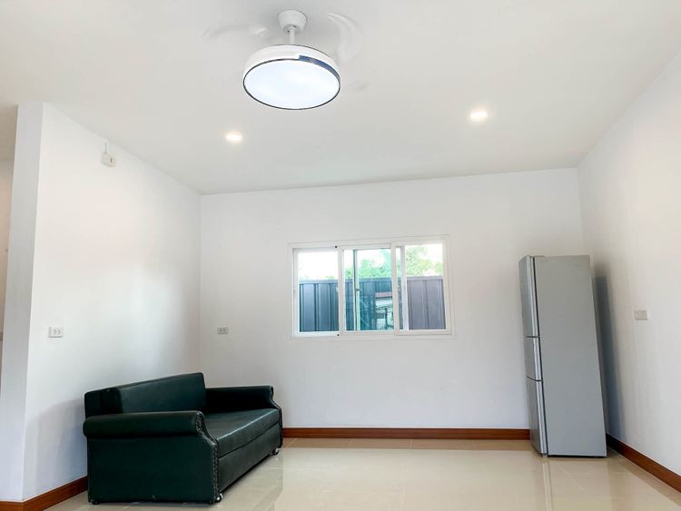 บ้านเดี่ยว 2 ชั้นสร้างใหม่ สไตล์โมเดิร์นให้เช่า “อยู่ดีมี” 9 ย่านบางแค, ภาพที่ 4
