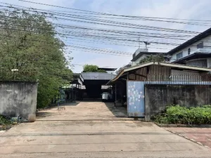 ขายที่ดิน 2 แปลง ซอยลาซาล 75 ถนนสุขุมวิท105 ทำเลดี ใกล้รถไฟฟ้า