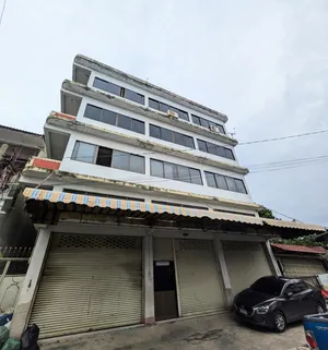 Warehouse for rent, factory for rent Rama 2 Soi 33. Industrial buildings for rent 450 meters from main road, near Rama 2 expressway.