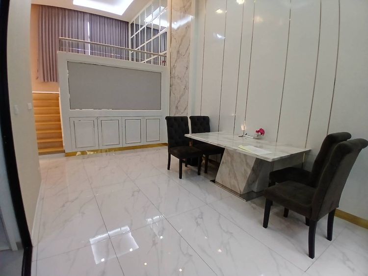 ให้เช่าทาวน์โฮม 3.5 ชั้นหมู่บ้านอาร์เด้นพระราม 3, ภาพที่ 4