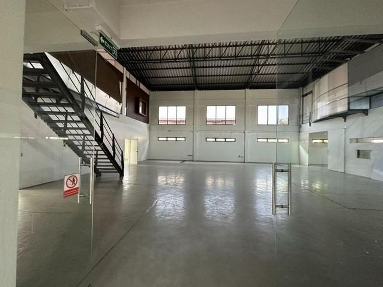 ให้เช่าอาคารสำนักงาน พร้อมโกดัง ขนาด1000 ตรม.ซอยสุขุมวิท 101 มีที่จอดรถ, ภาพที่ 4