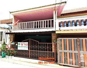 บ้าน 2 ชั้น รีโนเวทใหม่ แหล่งอาหาร การเดินทางสะดวก