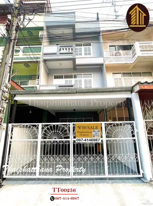 ทาวน์โฮม 3 ชั้น นวมินทร์38 บึงกุ่ม ใกล้ ตลาดอินทรารักษ์  100 เมตร