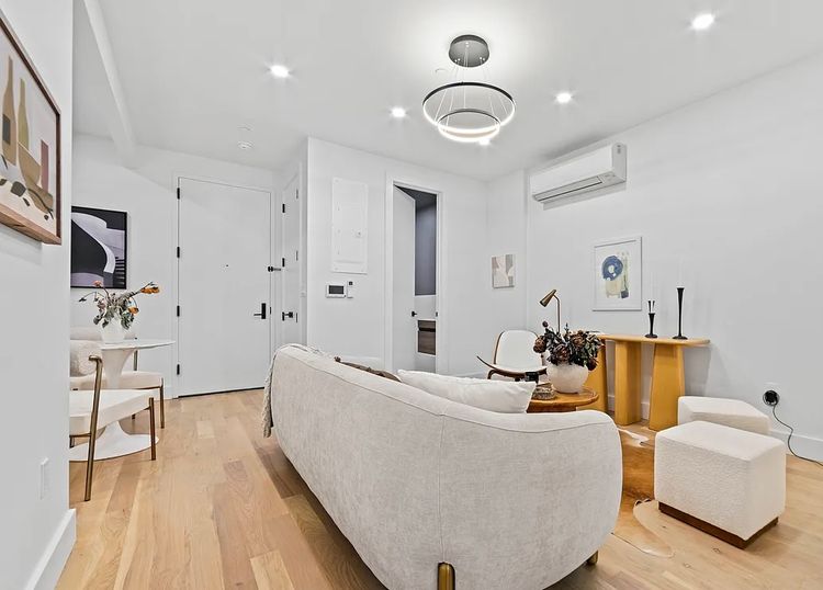 FULLY FURNISHED ONE BEDROOM , ภาพที่ 4