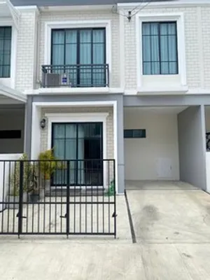 RT889ให้เช่าทาวน์เฮ้าส์ 2 ชั้น 3 ห้องนอน 2 ห้องน้ำ 1 ห้องอเนกประสงค์ พฤกษาวิลล์ 112 กรุงเทพกรีฑา-วงแหวน แอร์ 4 เครื่อง ต่อเพิมครัวหลัง