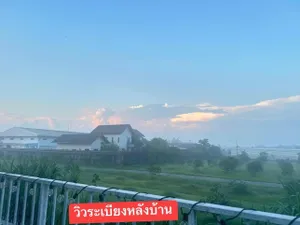 ขาย บ้าน สวย บรรยากาศดี ร่มรื่น เงียบสงบ ใกล้ถนน โรงเรียน โรงพยาบาล ร้านค้า