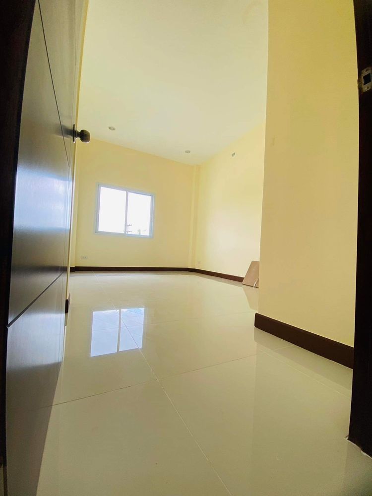 บ้านเดี่ยว ติดถนนใหญ่ ราคารวมทุกอย่าง แถมแอร์ทุกห้องนอน, ภาพที่ 4