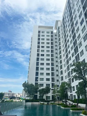 ขาย คอนโด เดอะ ทรัสต์ เรสซิเด้นซ์ รัชดา-พระราม 3 ชั้น 28 ขนาด 29.52 ตรม. 1 ห้องนอน 1 ห้องน้ำ 1.85 ล้านบาท 087-795-9896 (เจ้าของขายเอง-คุณนา)