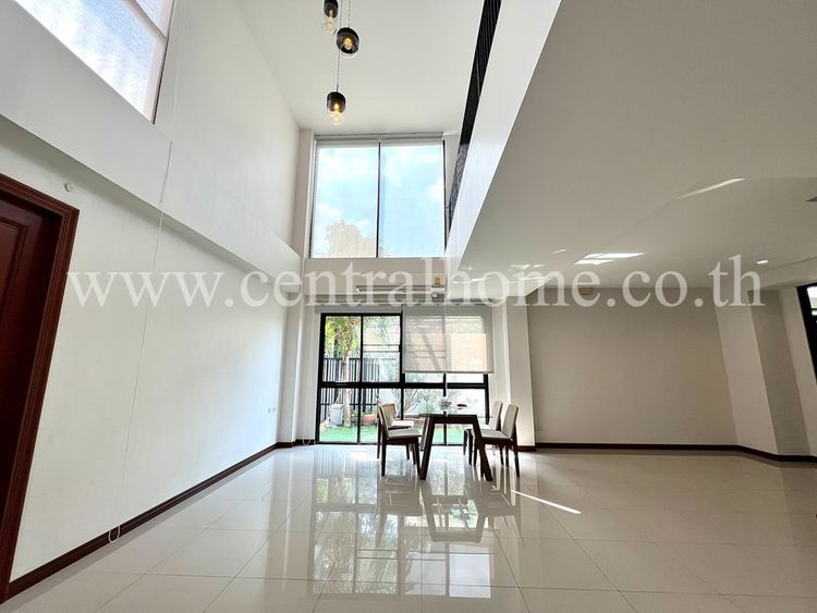 ทาวน์โฮม 3.5 ชั้น หลังมุม ซอยลาดพร้าว 25 รีโนเวทใหม่ทั้งหลัง, ภาพที่ 4