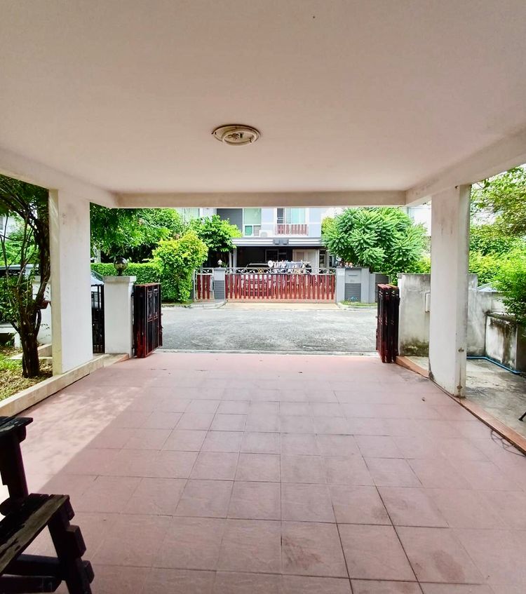 บ้านเดี่ยวหลังมุม พร้อมอยู่ หมู่บ้านโฮมเพลส วงแหวน-รัตนาธิเบศร์, ภาพที่ 4