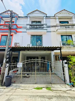 ขายบ้าน 3 ชั้นหมู่บ้านนิรันดร์สิริเฟส 1 ถนนสามวา