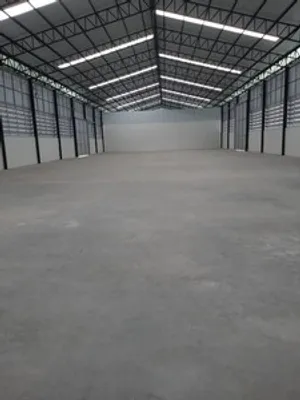 RK545 ให้เช่าโกดัง ในต.คูบางหลวง อ.ลาดหลุมแก้ว ที่ดิน 2,200 ตรม.โกดัง กว้าง 55 เมตร× 18 เมตร (990ตรม.) รถตู้คอนเทนเนอร์เข้าออกได้