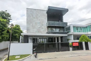 บ้านใหม่เจ้าของขายเอง โซนรัชดา