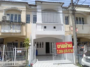 ขายทาวน์เฮ้าส์2ชั้น สิรีนเฮ้าส์ รัตนาธิเบศร์ รีโนเวทใหม่ อ.เมือง จ.นนทบุรี
