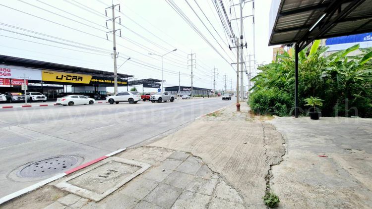 ที่ดิน พร้อมสิ่งปลูกสร้าง ติดถนน บางกรวย - ไทรน้อย , ภาพที่ 4