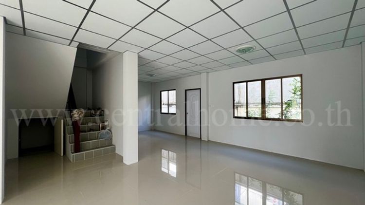 ทาวน์โฮม หมู่บ้าน ออมธนา ชัยพฤกษ์ - วงแหวน หลังมุม, ภาพที่ 4