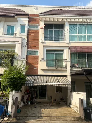 ขาย ทาวน์โฮม ในโครงการ หมู่บ้านกลางเมืองUrbanion พระราม 9-วงแหวน แขวงสะพานสูง เขตสะพานสูง กรุงเทพมหานคร