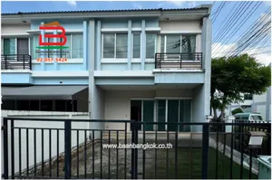 ทาวน์โฮม วิสต้าปาร์ค สาทร-ปิ่นเกล้า เนื้อที่ 25.2 ตรว. ถนนราชพฤกษ์ ต.บางขุนกอง อ.บางกรวย จ.นนทบุรี