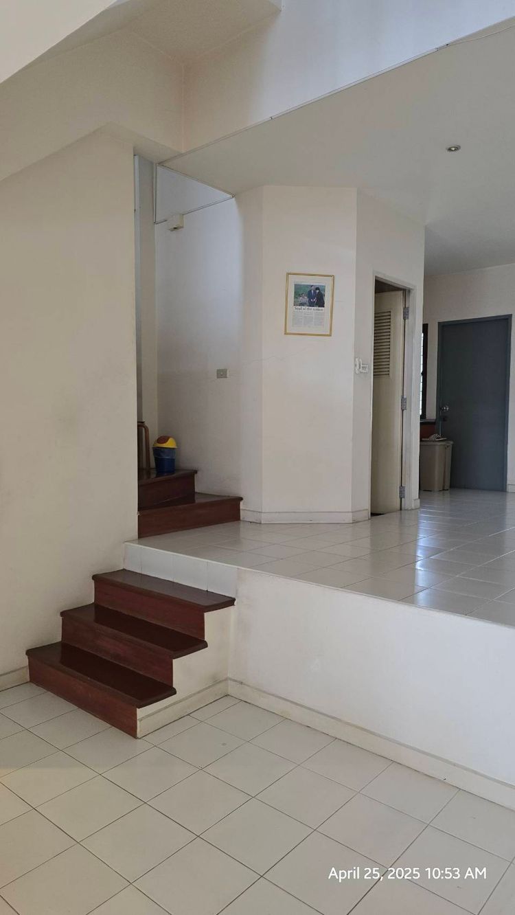 ‼️ขายด่วน‼️ ทาวน์โฮม 3 ชั้น (ห้องมุม) บ้านกลางเมือง ลาดพร้าว 71 4 5.09, ภาพที่ 4
