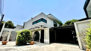 ขายบ้านเดี่ยวมือสอง 75 ตรว. ใจกลางเมือง ไม่ถึง 100 เมตรจาก MRTสุทธิสาร บ้านสร้างเองไม่มีค่าส่วนกลาง