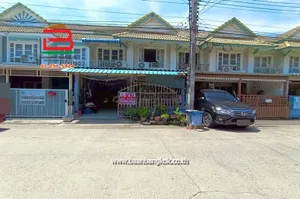 ทาวน์เฮาส์ หมู่บ้าน พฤกษา 13 เนื้อที่ 18.1 ตรว. ถนนรังสิต-นครนายก ตำบลคลองสาม อำเภอคลองหลวง จังหวัดปทุมธานี