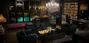 ขายบ้านเดี่ยวพร้อมที่ดิน The Black Kingdom Pool Villa หรูใจกลางกรุงเทพฯ พร้อมธุรกิจรายได้ดี!