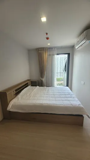 Life สาธร Sierra 40 ตร.ม. , ชั้น 18, 1Bed+ แบบพิเศษ, 18,500 บาท/เดือน ,วิวสระ    