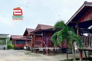 กิจการ แก้มหอม รีสอร์ท เนื้อที่ 4-3-28 ไร่ ถนนกำแพงเพชร-พิจิตร 115 ต.บ้านนา อ.วชิรบารมี จ.พิจิตร