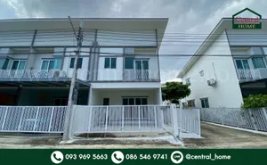 ทาวน์เฮ้าส์ เดอะ มิราเคิล เพชรเกษม 63 โครงการ 3 บ้านใหม่ พร้อมเข้าอยู่