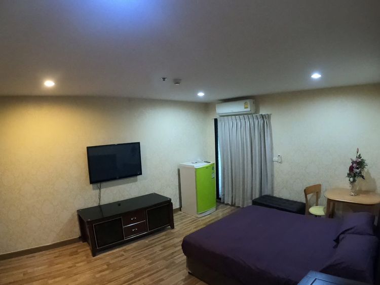 ขายเหมา!! คอนโดรีเจ้นท์โฮม15 2ห้องติดกัน ทำเลดีใกล้รถไฟฟ้า!!, ภาพที่ 4