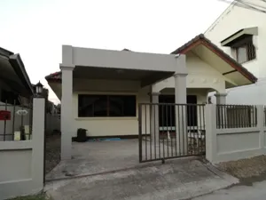 บ้านทำเลทอง หนองป่าครั่ง ใกล้เซ็นทรัลเฟสติวัลและม.พายัพ เพียง 1.8 ล้าน! เหมาะอยู่อาศัยหรือลงทุน