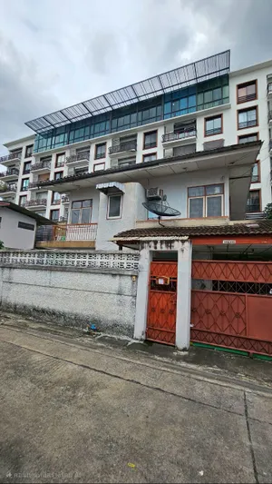 011AGJD บ้านเดี่ยวกลางเมือง พระราม 9 – รัชดาซอย 3 