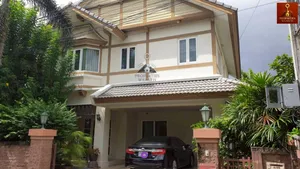 Call : 098-885-4878 หมู่บ้านลัดดารมย์ วัชรพล-รัตนโกสินทร์ ขายบ้านเดี่ยว พร้อมเรือนรับรอง 80.6 ตารางวา ติดถนนวัชรพล เขตสายไหม เฟอร์ครบพร้อมเข้าอยู่