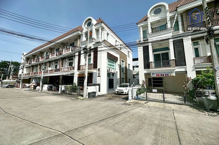 ขายโฮมออฟฟิศ 3 ชั้น พรีเมี่ยม เพลส เอกมัย-รามอินทรา ถนนนวลจันทร์ , ภาพที่ 4
