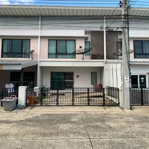 ให้เช่าบ้าน โมดิ วิลล่า บางบัวทอง (สมบัติบุรี)