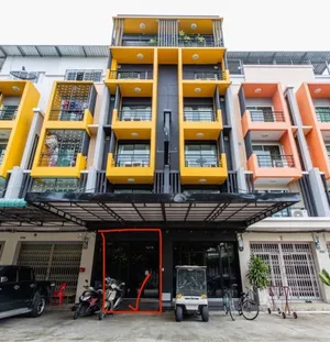 ให้เช่าตึกแถวชั้น 1 ซอยเพชรเกษม 42 แยก 1 ทำเลดี เดินทางสะดวก ใกล้สถานีรถไฟฟ้า BTS บางหว้าและมหาวิทยาลัยสยาม