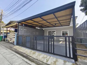 🏡 ขายบ้านชั้นเดียว(ด้านหลังติดน้ำ)  หมู่บ้านธีรวรรณ 2 ถนนพระยาสุเรนทร์2 (ซอยรามอินทรา 109 ) 🏡