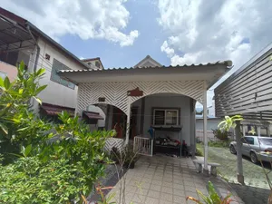 บ้านพร้อมที่ดินทำเลทอง ใจกลางเมืองเชียงใหม่