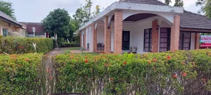 ขายบ้านเดี่ยวในหมู่บ้าน Rock Garden Beach Resort  สิ่งแวดส้อมดี ใกล้ทะเล 